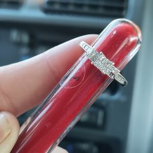 Elegant Silver Diamond Ring